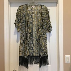 EUC LuLaRoe Monroe Kimono
